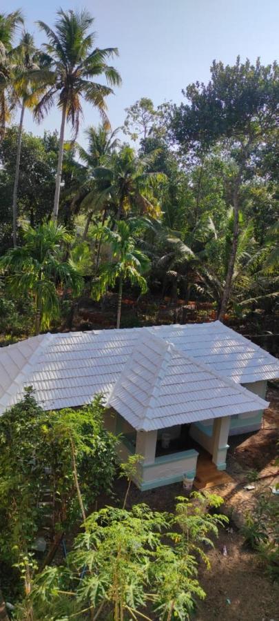 Appartamento Baba Luru'S Varkala Esterno foto