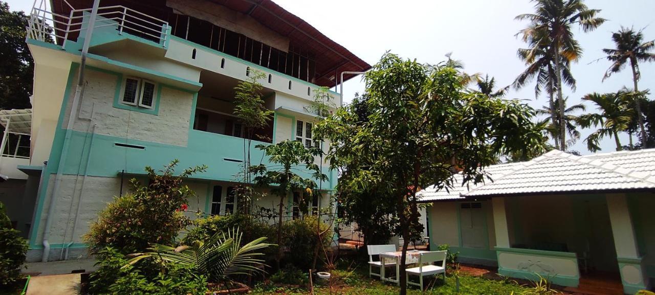 Appartamento Baba Luru'S Varkala Esterno foto